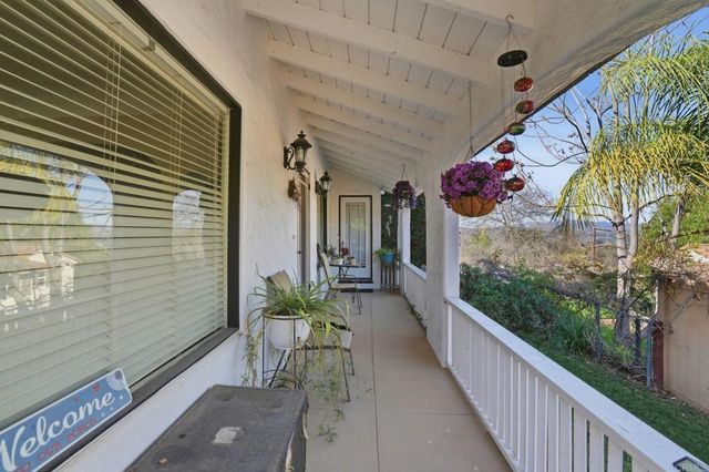 11656 Green Ln, Lakeside, CA 92040
