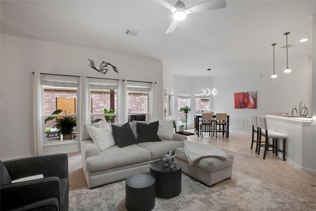 7585 Glasshouse Walk, Frisco, TX 75035