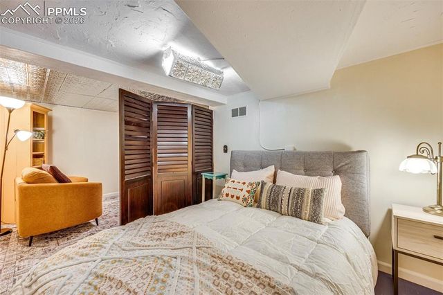 325 W Pitkin Avenue, Pueblo, CO 81004