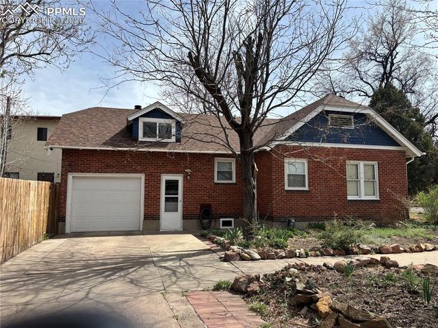 325 W Pitkin Avenue, Pueblo, CO 81004