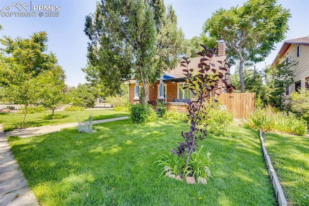 325 W Pitkin Avenue, Pueblo, CO 81004