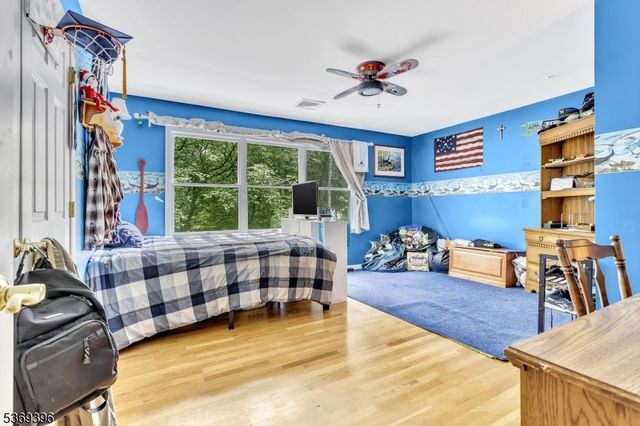 18 Hickory Run Rd, Lebanon Twp., NJ 07830