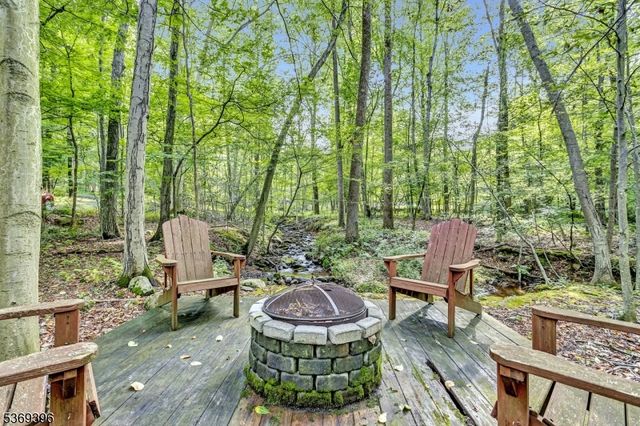 18 Hickory Run Rd, Lebanon Twp., NJ 07830