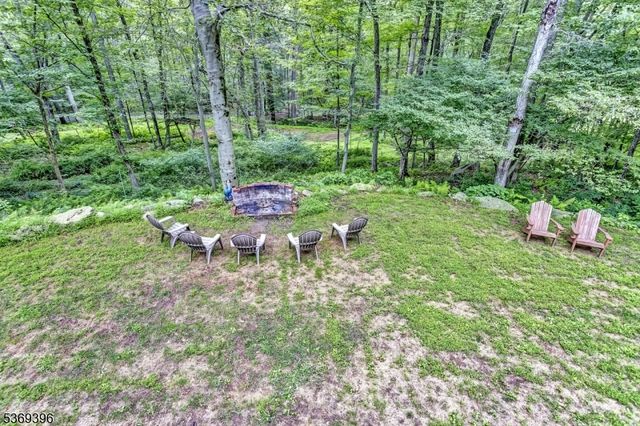 18 Hickory Run Rd, Lebanon Twp., NJ 07830