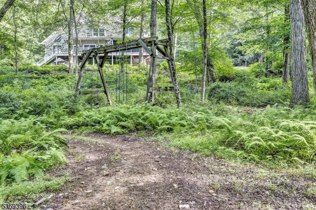 18 Hickory Run Rd, Lebanon Twp., NJ 07830