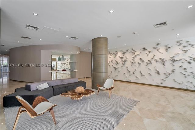 10275 Collins Ave 1132, Bal Harbour, FL 33154