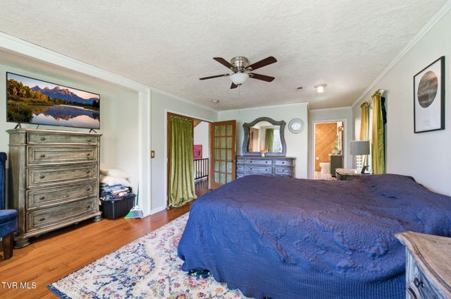 472 Hideaway Farm Road, Piney Flats, TN 37686