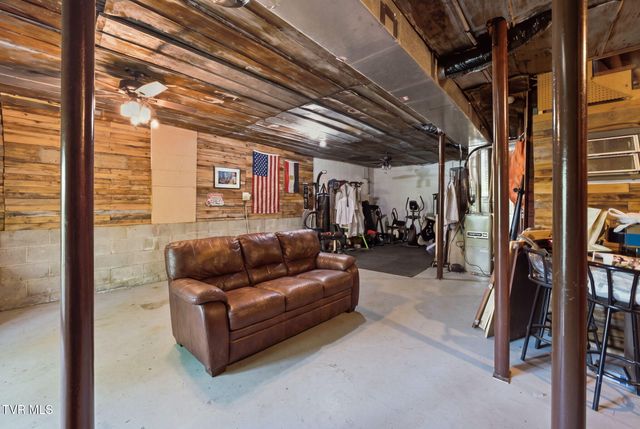 472 Hideaway Farm Road, Piney Flats, TN 37686