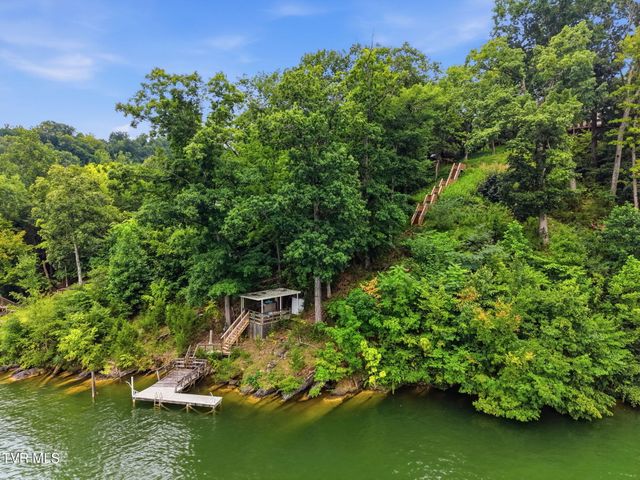 472 Hideaway Farm Road, Piney Flats, TN 37686