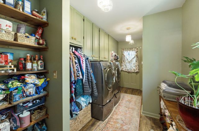 472 Hideaway Farm Road, Piney Flats, TN 37686