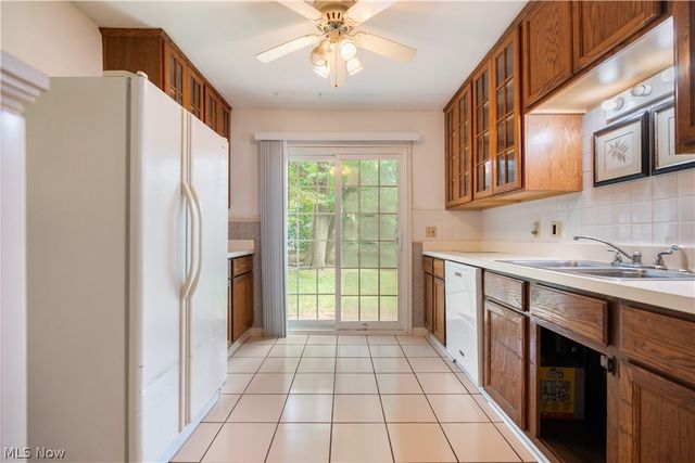 11 Ross Drive, Akron, OH 44313