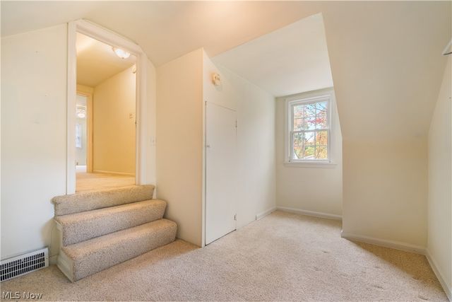 11 Ross Drive, Akron, OH 44313