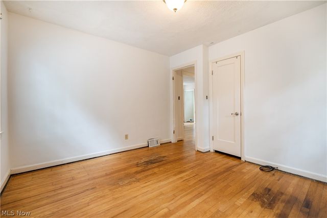 11 Ross Drive, Akron, OH 44313