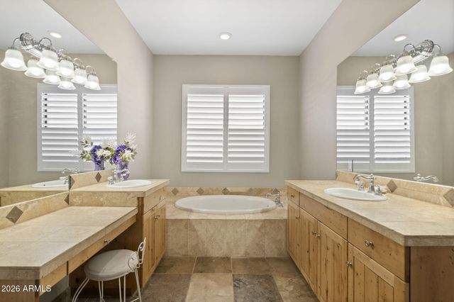 14422 E MONUMENT Drive, Scottsdale, AZ 85262