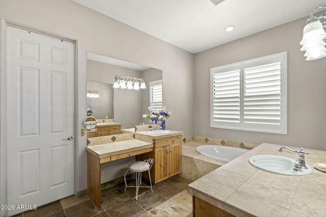 14422 E MONUMENT Drive, Scottsdale, AZ 85262