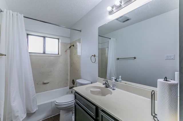 3809 Doris LN, Round Rock, TX 78664