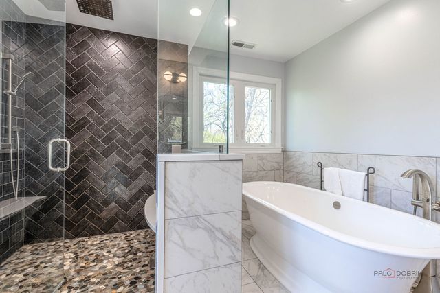 3031 Farner Court, Riverwoods, IL 60015