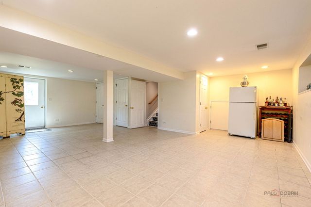 3031 Farner Court, Riverwoods, IL 60015