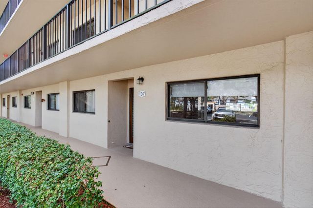 15324 Lakes Of Delray Boulevard 107, Delray Beach, FL 33484