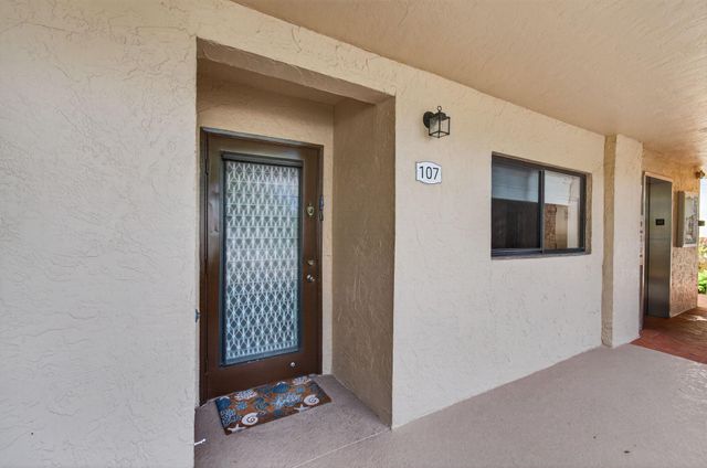 15324 Lakes Of Delray Boulevard 107, Delray Beach, FL 33484