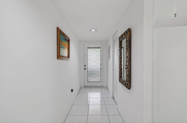 15324 Lakes Of Delray Boulevard 107, Delray Beach, FL 33484