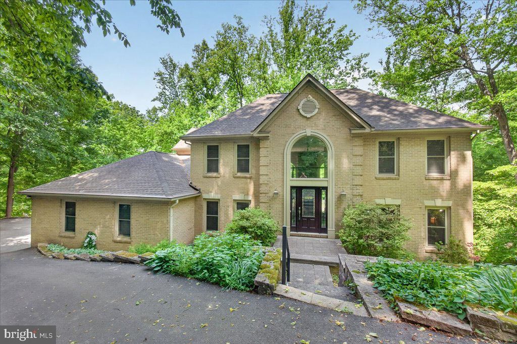 10490 LAKERIDGE CT, New Market, MD 21774