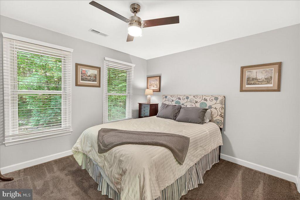 Image 27 of property listing at 10490 LAKERIDGE CT, New Market, MD 21774