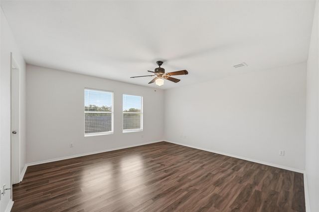 614 Lincoln Avenue, Lavon, TX 75166