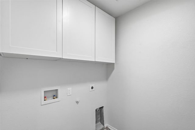 614 Lincoln Avenue, Lavon, TX 75166