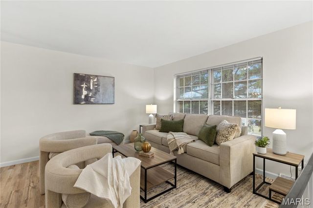 750 Burwick Terrace, Manchester, MO 63021