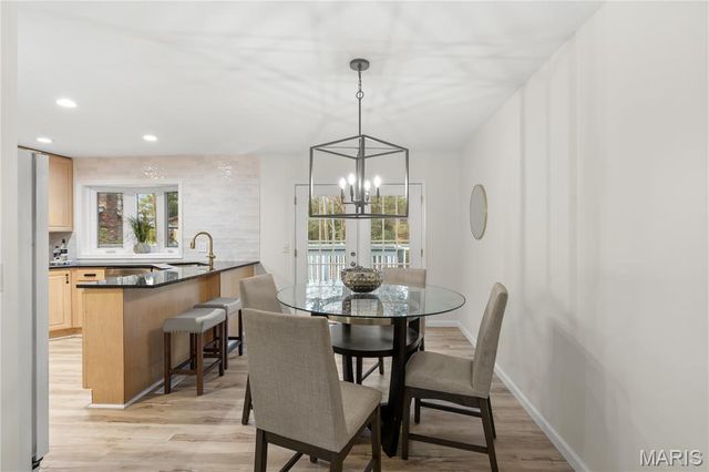 750 Burwick Terrace, Manchester, MO 63021