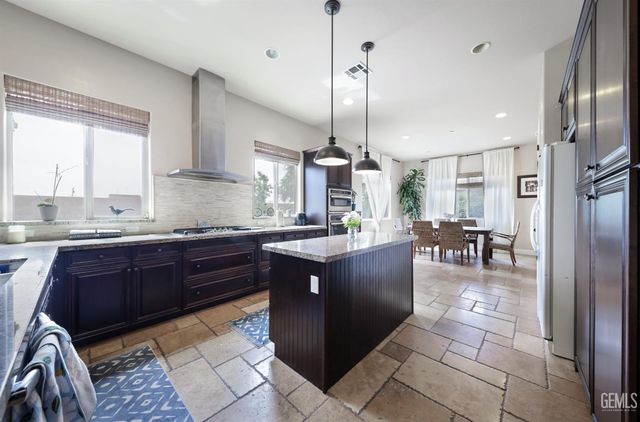 9615 Tortuga Del Mar Drive, Bakersfield, CA 93314