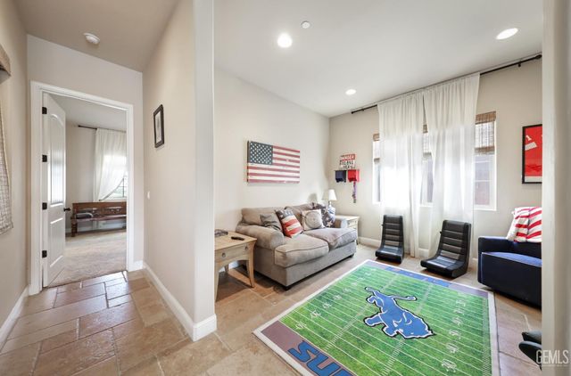 9615 Tortuga Del Mar Drive, Bakersfield, CA 93314