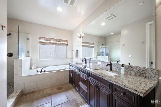 9615 Tortuga Del Mar Drive, Bakersfield, CA 93314