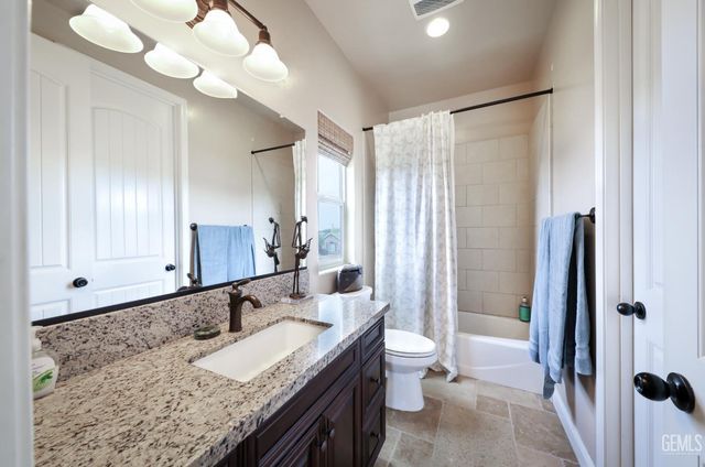 9615 Tortuga Del Mar Drive, Bakersfield, CA 93314