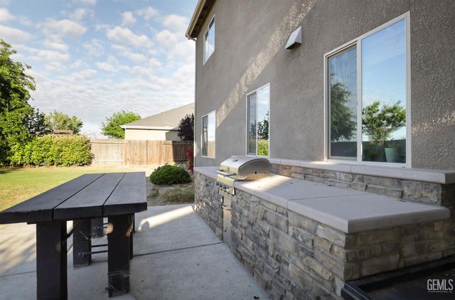 9615 Tortuga Del Mar Drive, Bakersfield, CA 93314