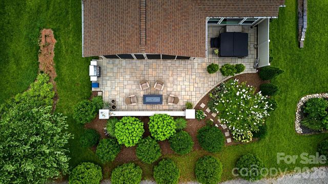 317 Hemlock Bluff Court, Denver, NC 28037