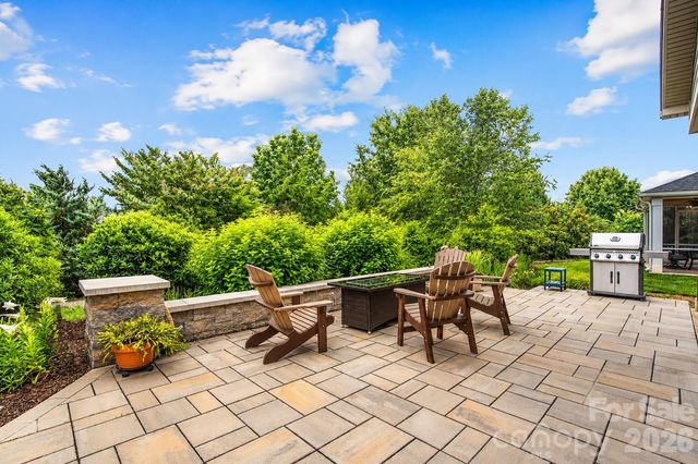 317 Hemlock Bluff Court, Denver, NC 28037