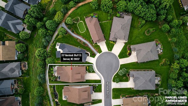 317 Hemlock Bluff Court, Denver, NC 28037