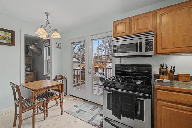 9 Cherokee Avenue, Essex Junction, VT 05452