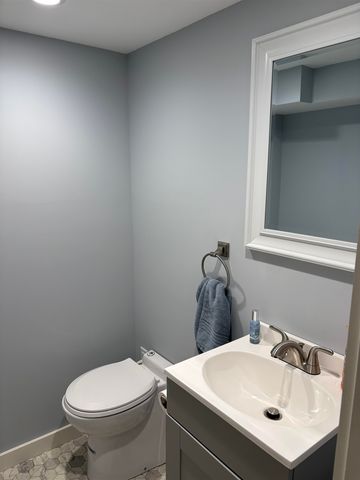 9 Cherokee Avenue, Essex Junction, VT 05452