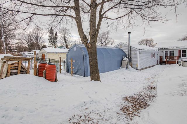 9 Cherokee Avenue, Essex Junction, VT 05452