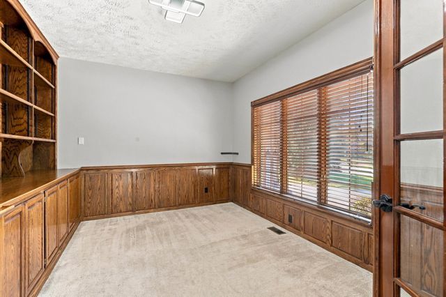 16914 N Triple Butte Cir, Colbert, WA 99005