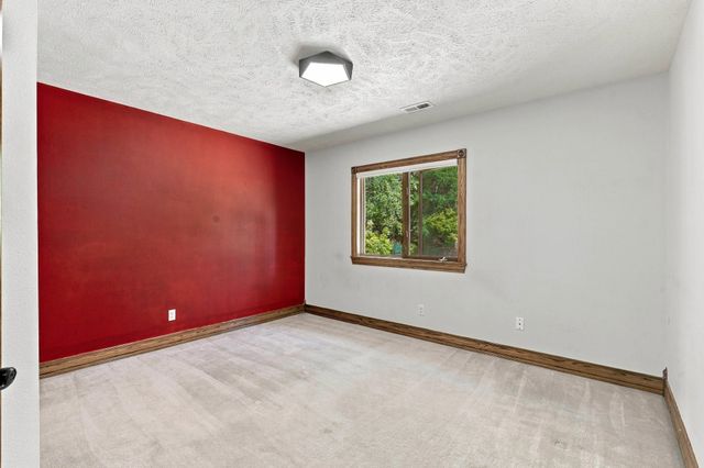 16914 N Triple Butte Cir, Colbert, WA 99005
