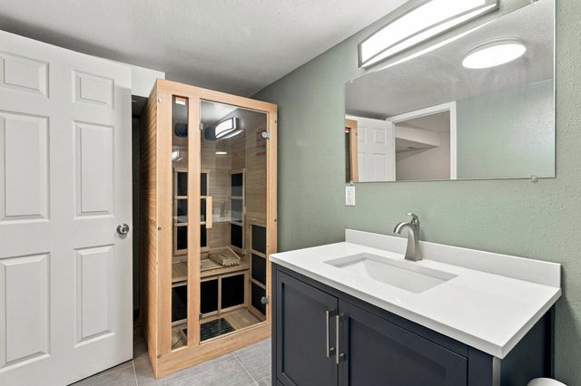 16914 N Triple Butte Cir, Colbert, WA 99005