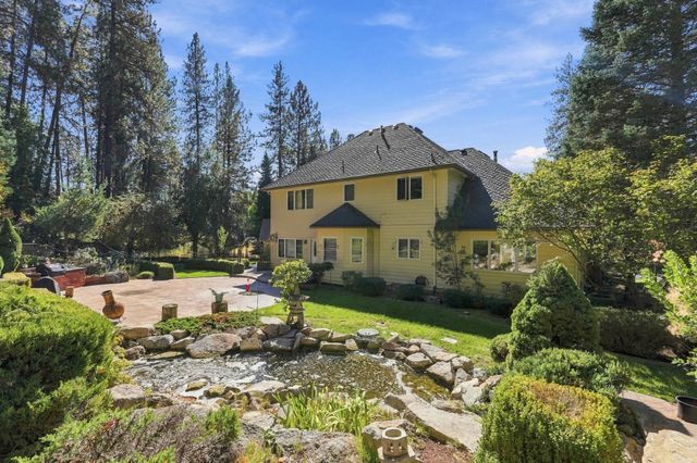 16914 N Triple Butte Cir, Colbert, WA 99005