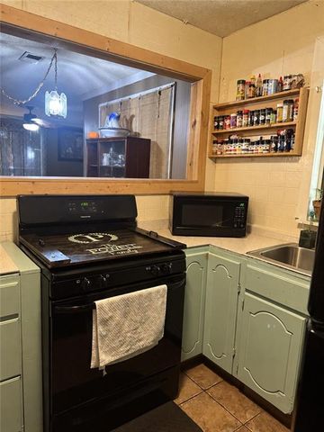 609 Mandrell Street, Mobile, AL 36606
