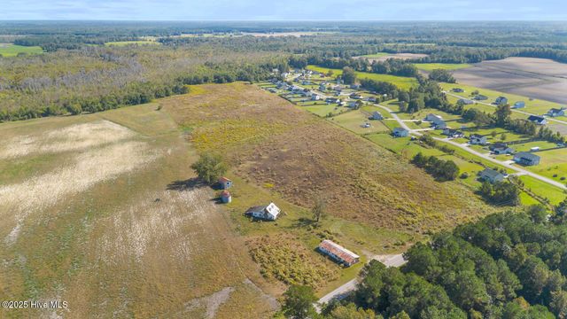 2438 White Oak River Road, Maysville, NC 28555