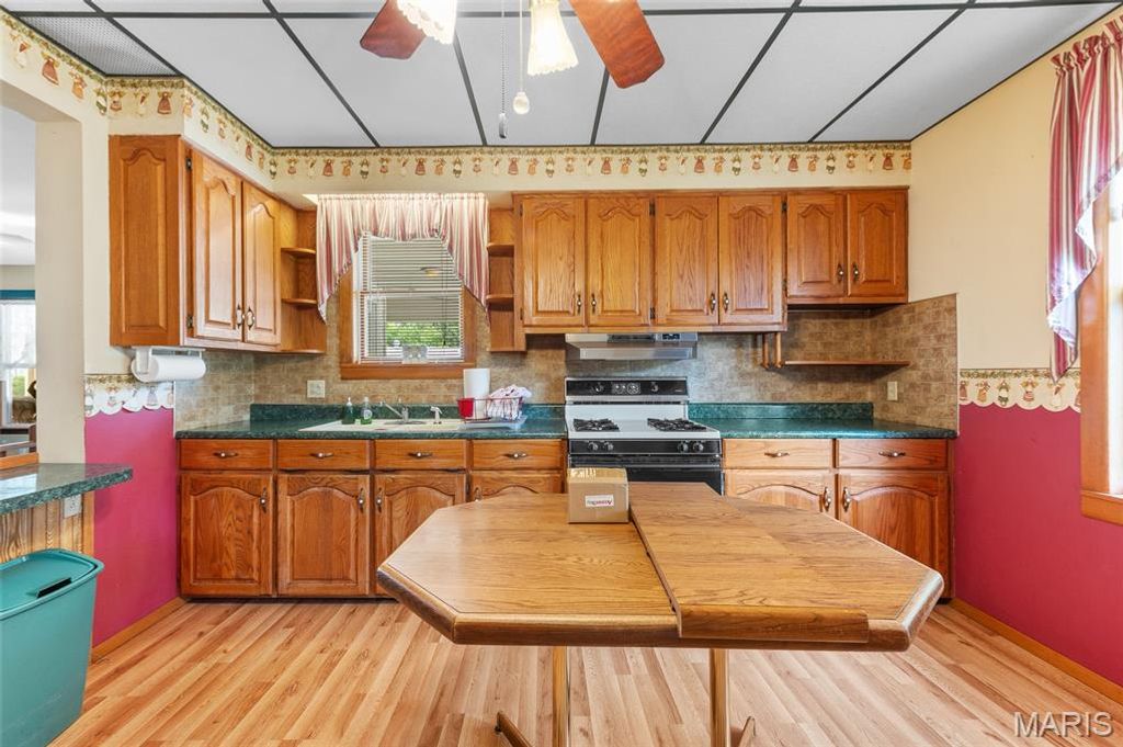 Image 16 of property listing at 426 N Nebraska Street, Marine, IL 62061
