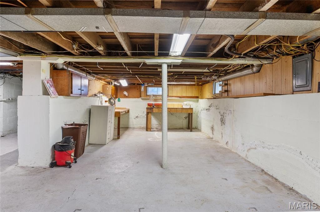 Image 23 of property listing at 426 N Nebraska Street, Marine, IL 62061